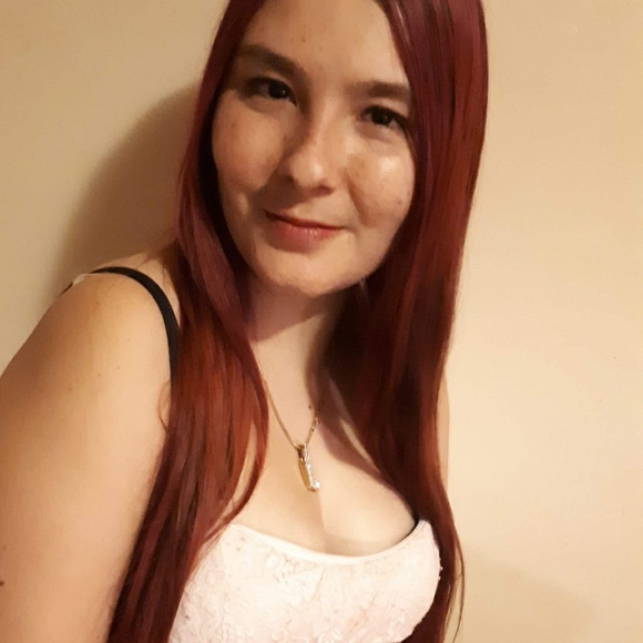 Meet your Posher, Linsay - Picture 1 of 1